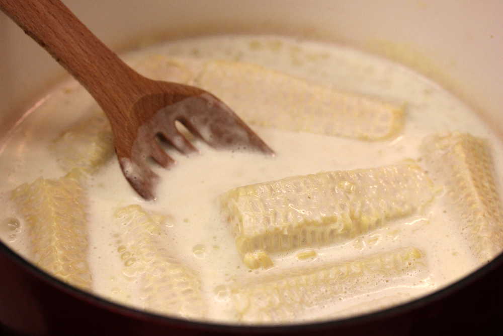 Simmer the cream, sugar and corn!