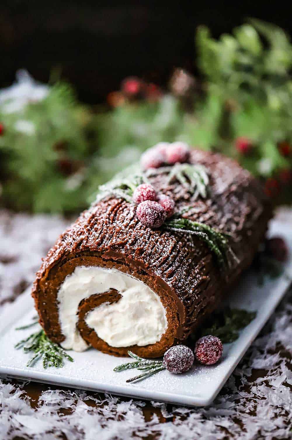 Yule Log Cake Recipe: A Christmas Classic & Showstopper