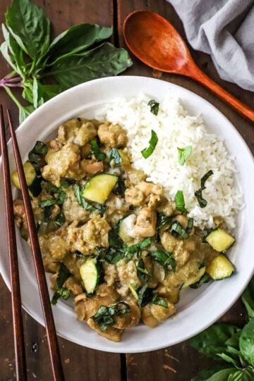 Thai Green Curry Chicken (Easy) | How To Feed A Loon